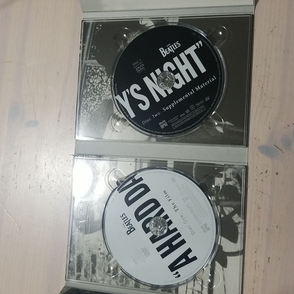 The Beatles A Hard Days Night Deluxe 2-dvds Collector's Series Still - Picture 4 of 7
